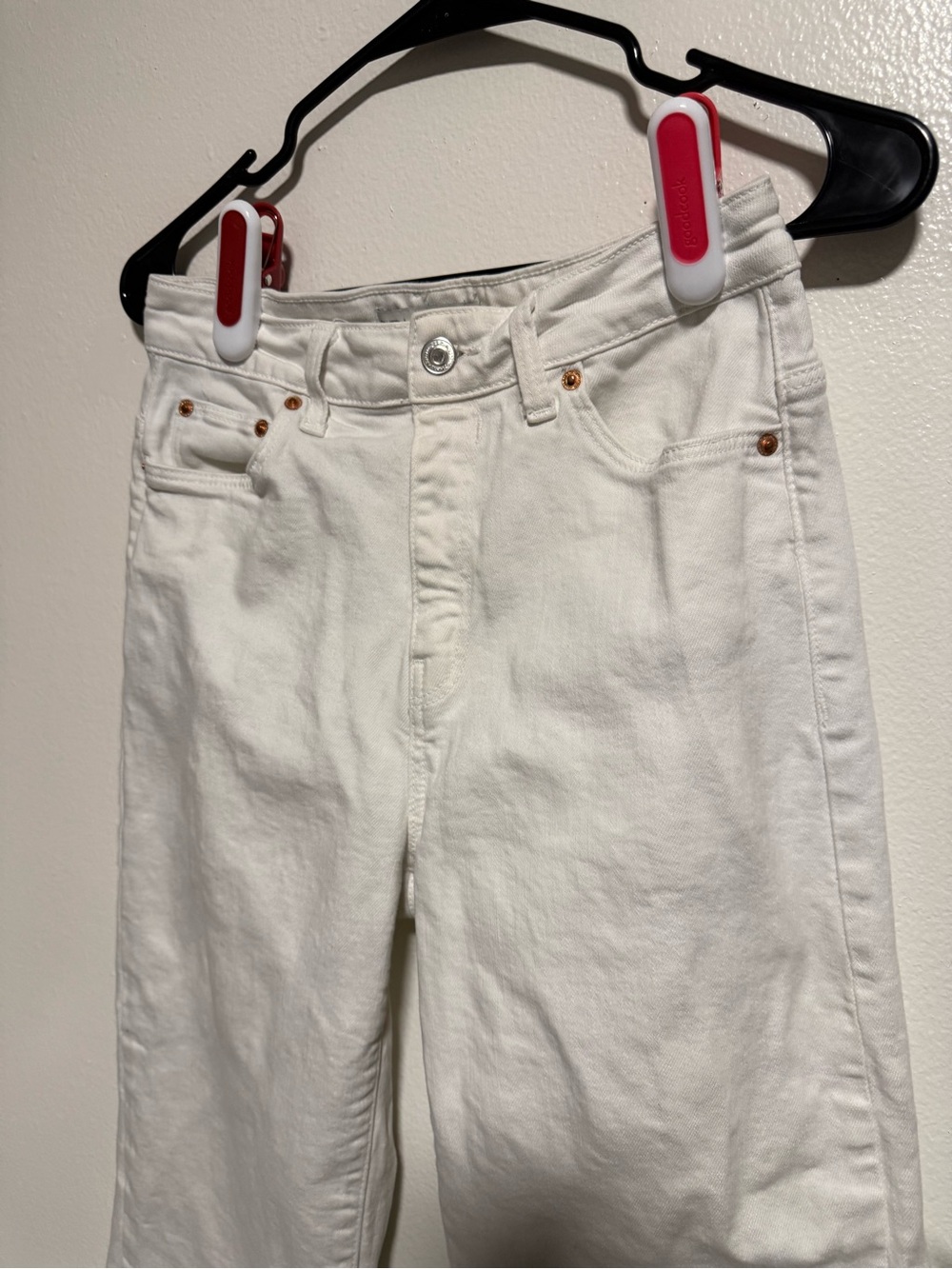 Zara White Straight-Leg Jeans - Picture 3 of 4